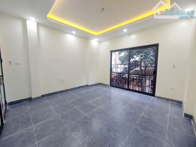 P/LÔ Ô TÔ  cách phố Lĩnh Nam 30m DT35mx5T MT4,1m chỉ 6,85 tỷ nhà mới Koong - 6