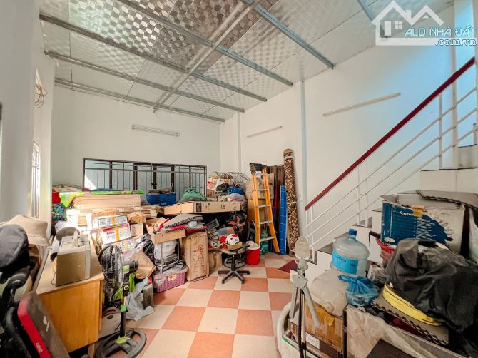 Nhà đệp ở ngay ô tô tránh Khương Trung Thanh Xuân. Sổ A4 91m, 4 tầng 4 ngủ MT4m4 Giá 18 tỷ - 7