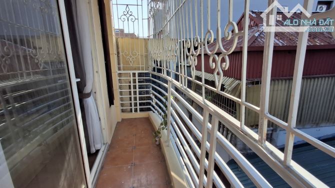 Cho thuê 2n1k, 1n1k Hàm Long 80m2 có ban công máy giặt riêng, thang máy full đồ giá 12 tr - 7