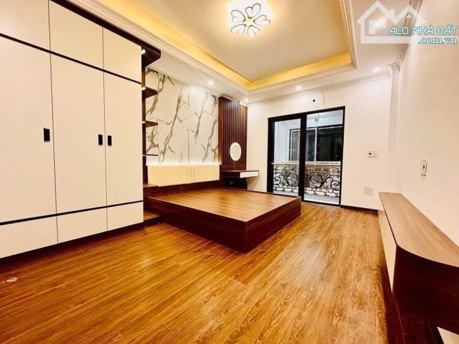 Bán nhà Đặng Văn Ngữ, 26m2 5T 4,65 Tỷ, Full nội thất, 30M ra ô tô, Ngõ Thông, An sinh vip