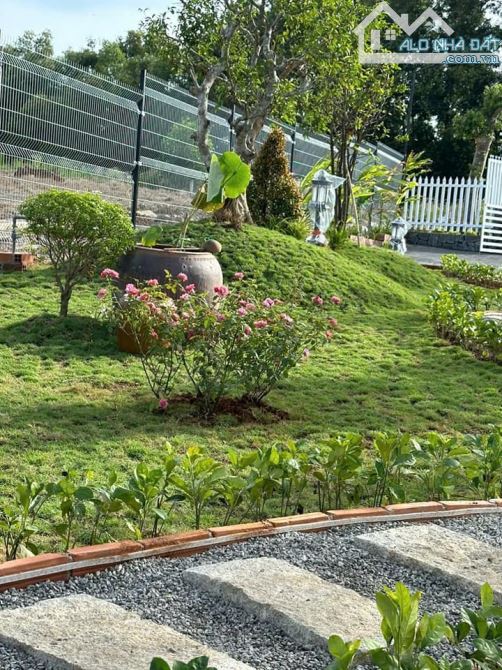 BÁN NHÀ VƯỜN ĐẸP TẠI KHU NGHỈ DƯỠNG SUỐI RAO, SẴN THỔ CƯ, CÁCH SUỐI RAO-PHƯỚC TÂN 500M
