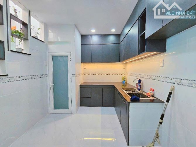 nhà đường Thống Nhất 60m2, ngang 4m giá 4650 có thương lượng