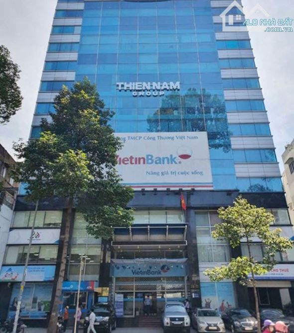 Bán Tòa Văn Phòng Mặt Phố Kim Mã, Ba Đình DT 500m2, 11T, MT 13m. Giá Cực Rẻ