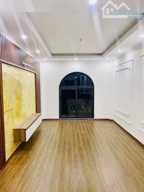 Nhà đẹp Giáp Nhất - Thanh Xuân 40m2 x 6T. Chỉ 10 tỷ Thang máy, kinh doanh - 1