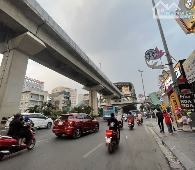 BÁN NHÀ MẶT PHỐ TẠI VĂN QUÁN, HÀ ĐÔNG, KINH DOANH SẦM UẤT , Ô TÔ TRÁNH NGÀY ĐÊM, 40m2 - 1