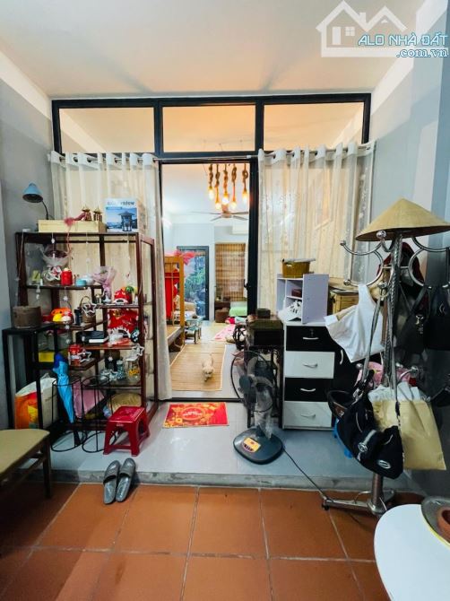 Bán nhà phố Lê Văn Hưu 56m x3t mt 3,5m chỉ 20 tỷ - 1