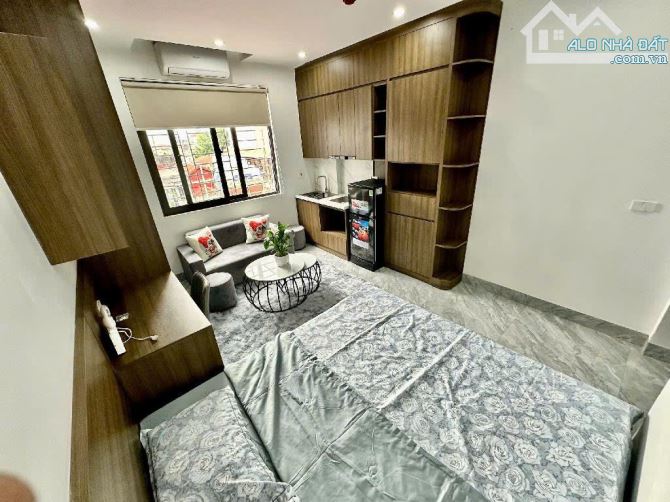 (Siêu Phẩm) Tòa Apartment 50m2 x 10P tại Đê La Thành - Dòng tiền 850 triệu/năm - Tin Thật - 2