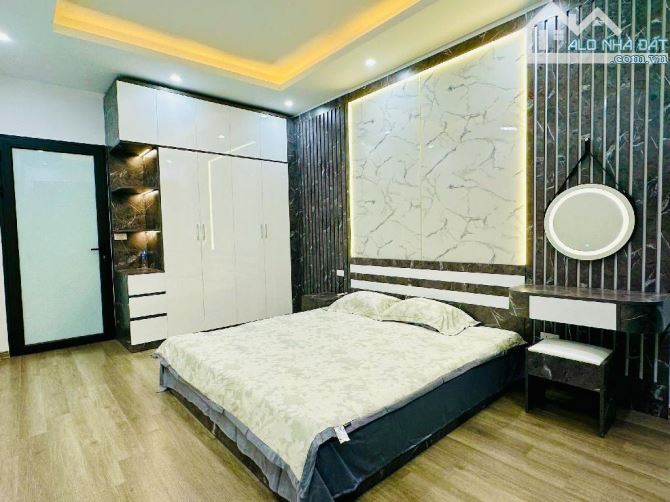 Bán nhà Trần Khát Chân , Hai Bà Trưng , 55m2 , 5 tầng , mặt tiền 5.1m, chỉ  11.5 tỷ - 2