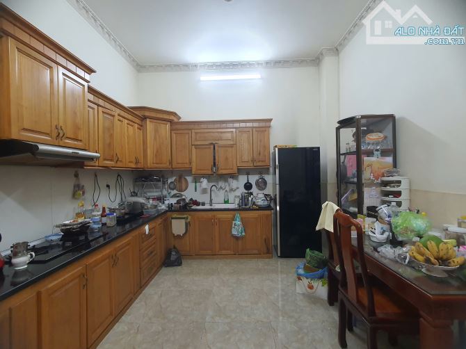 Bán nhà 1 trệt 1 lầu trong khu Cư Xá Phúc Hải giá chỉ 8 tỷ - 2