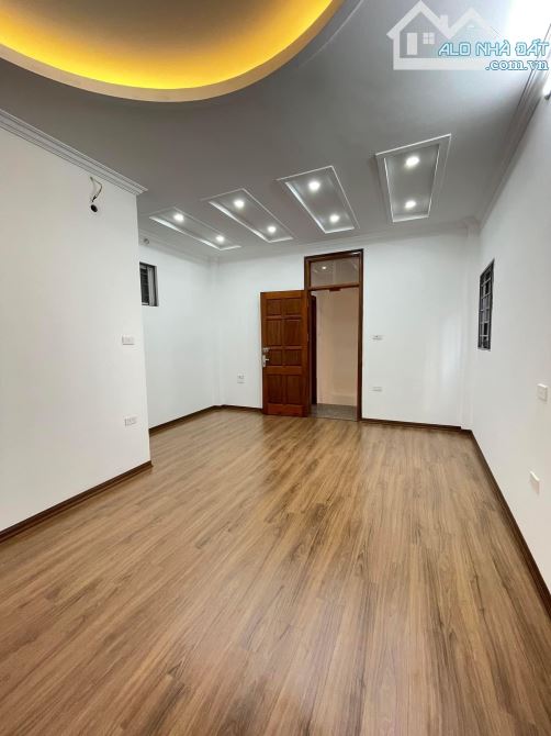 Bán nhà đẹp 40m2*5T Kim Giang, Ngõ thông ba gác tránh, 2 thoáng, Gần phố - 2