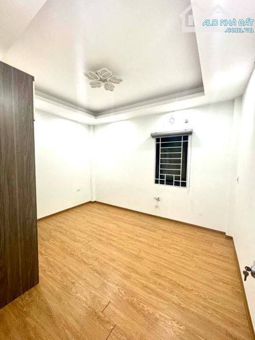 Bán Nhà Hoàng Mai 54m² x 5 Tầng - Ngõ Nông - Gần Ô Tô Tránh - 7PN - 2 Mặt Thoáng - Tiện Íc - 3