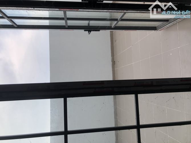 NHÀ MẶT TIỀN CÔNG VIÊN CÁT TƯỜNG 1 p5 VỊ thanh - 3