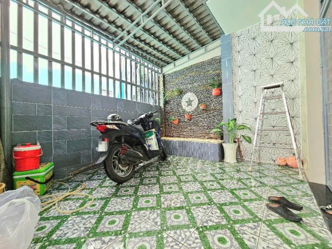 nhà đường Thống Nhất 60m2, ngang 4m giá 4650 có thương lượng - 3