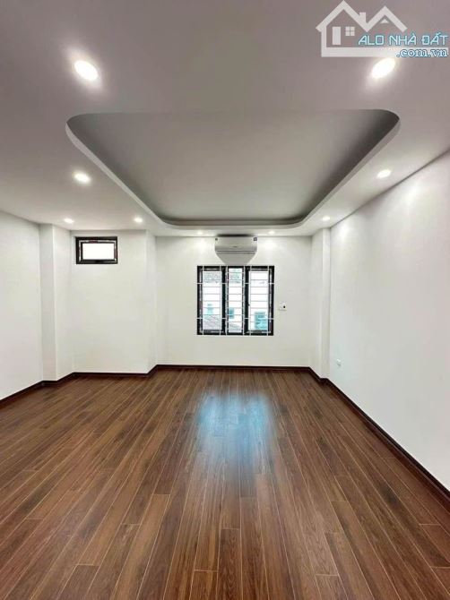 Bán nhà riêng Sơn Đồng, Hoài Đức 30m2. Lô góc 5 tầng Ôtô đỗ cửa. Cách 120m đến chợ Yên Bệ - 3