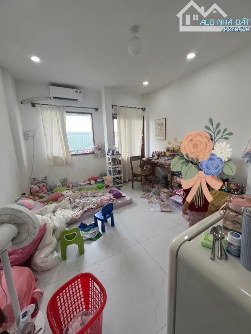 BÁN NHÀ HƯƠNG LỘ 2- BÌNH TRỊ ĐÔNG A - BÌNH TÂN  DT : 70M2 -8 X 9 - X 2 TẦNG -GIÁ 3,99 TỶ - 4