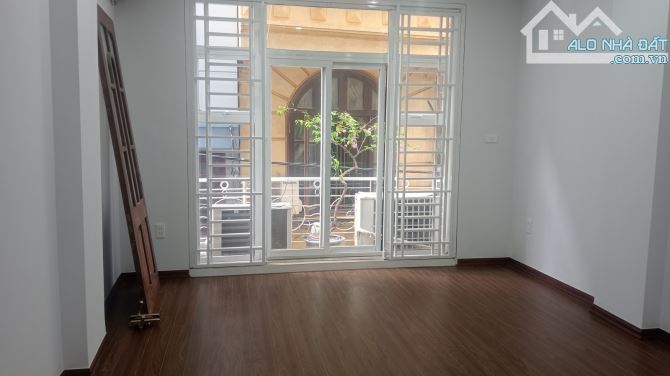 Siêp phẩm nhà đẹp- Ngõ thông-Khương Hạ-Khương Đình-Thanh Xuân-52m2-5Tầng-MT 4m-7.9 tỷ - 4