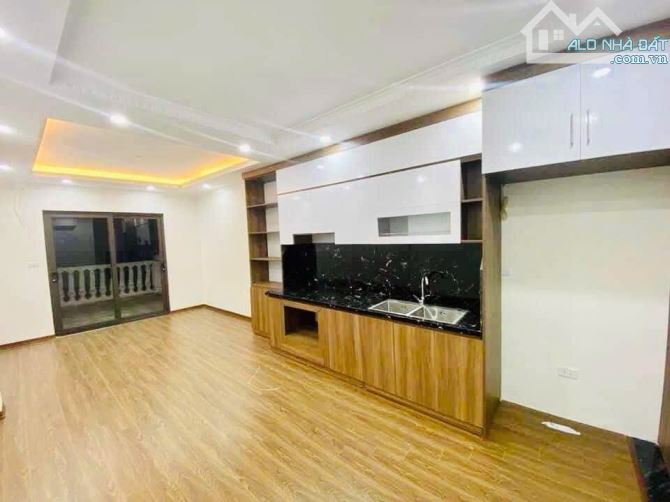 Nhà đẹp Giáp Nhất - Thanh Xuân 40m2 x 6T. Chỉ 10 tỷ Thang máy, kinh doanh - 4