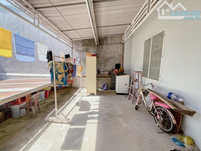 Bán nhà 1 trệt 1 lầu mặt tiền đường khu Chí Linh P10 VT , 5.4x16.5m = 90m2 giá 7.7 tỷ TL - 4