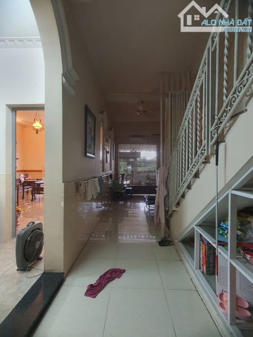 Bán nhà 1 trệt 1 lầu trong khu Cư Xá Phúc Hải giá chỉ 8 tỷ - 4