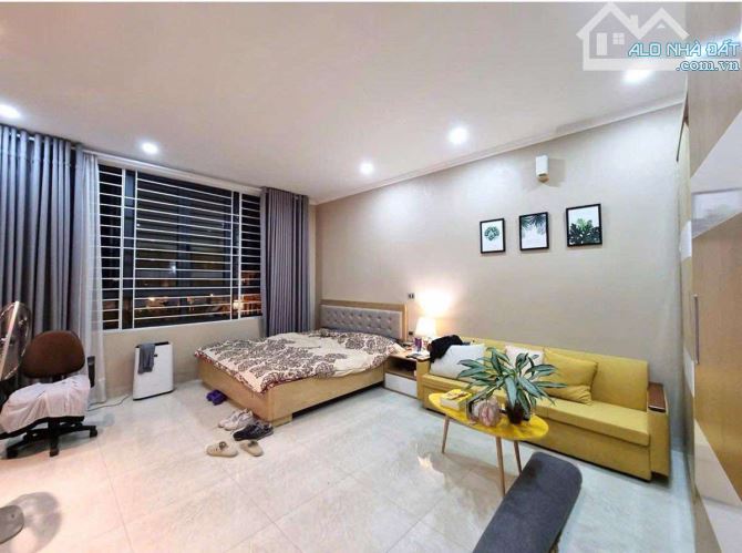 Bán gấp Phân Lô Phạm Tuấn Tài, nhà đẹp, thang máy,ngõ to vỉa hè,gần phố, ở vip giá 2X tỷ - 4
