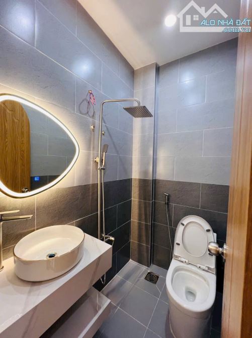 HOT! Siêu phẩm duy nhất tại Đường Hoàng Hoa Thám P13 Tân Bình 38m2 2tỷ580 3PN 3wc SHR ô tô - 5