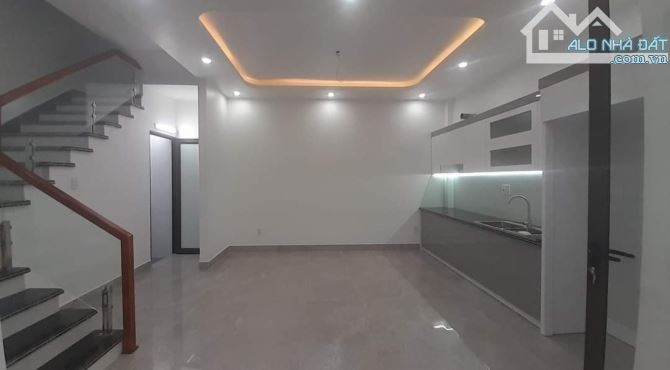 Bán nhà Trần Nguyên Hãn, Nghĩa Xá, Lê Chân,  4 tầng, 55m2, 4 tỷ,  ngang 6m, đường 3m, t1. - 5