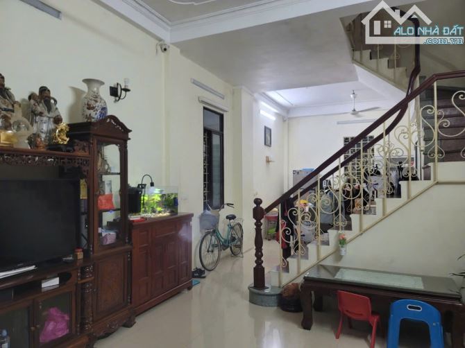 Giảm sốc gần 2 tỷ nhà mặt ngõ Hoàng Quốc Việt Cầu Giấy, ô tô, ngõ thông, 60m, 4T, MT4.5m. - 6