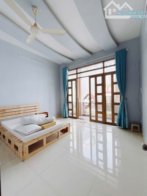 Nhà mới đẹp 4 tầng, xe hơi đậu trong sân. 4,5*14 giá 7 tỷ. TT Q7. - 6