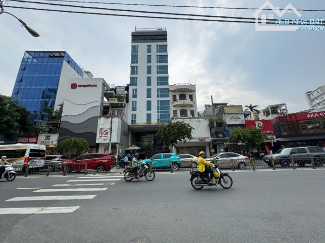 Bán Gấp Toà Building MT Võ Thị Sáu P8 Q 3 - 10 Tầng - DTS 1331m - TN 250TR/1T - Gía: 99Tỷ