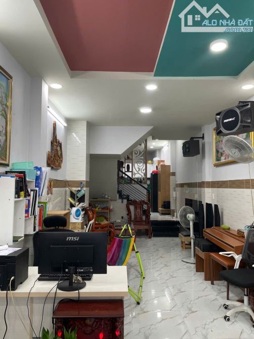 Nhà 3 tầng bán.Mặt tiền đường Dương Khuê.DT gần 60 m2.Giá nhỉnh 7 tỏi.Q Tân Phú - 5