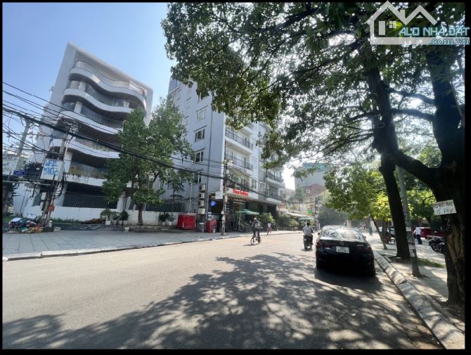 Đất Tô Ngọc Vân - Tây Hồ phân lô, vỉa hè, xe tải tránh gần Hồ Tây 98m2, MT 7.5m. 47.5 tỷ