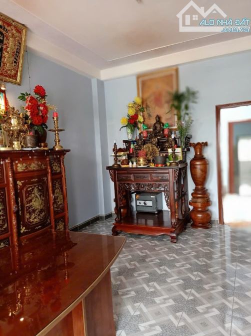 Nhà trệt, 2 lầu, 4.2x28m, Hẻm xe hơi đường Huỳnh Thị Hai, giá  5.25 BL