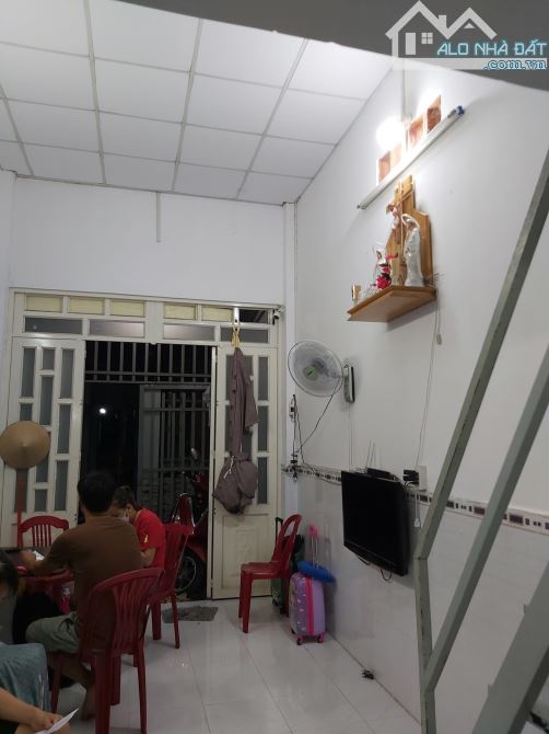 Gấp bán nhà Thạnh Xuân 24, 140m2 thổ cư, ngay Tô Ngọc Vân