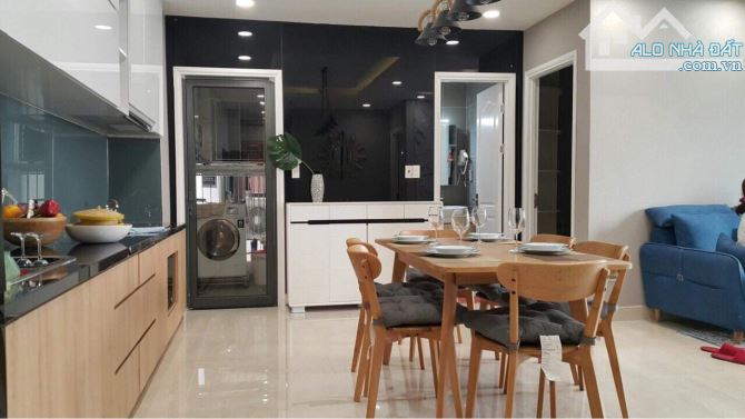 Cần bán gấp căn hộ Xi Grand Court, 90A Lý Thường Kiệt,Phường 14,  Q.10, diện tích 110m2, 3
