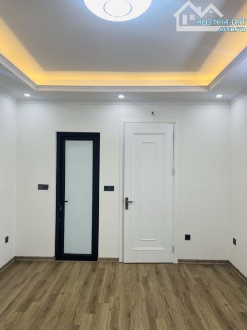 BÁN 12 CĂN PHÂN LÔ YÊN HOÀ-30M2-5T-GIÁ 7TỶ999tr