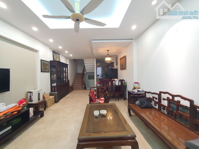Bán nhà phố Lương Thế Vinh, ngõ ô tô tránh, DT 70m2x9 tầng thang máy, MT 5,2m. Giá 25.5