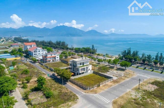 Bán Villa Biển Nguyễn Tất Thành, Gần Mikazki Resort Nhật Bản - 1