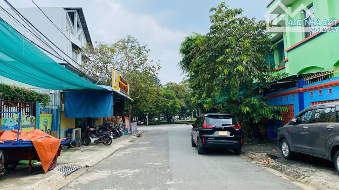 Bán đất đường 47 Nguyễn Duy Trinh kdc 10 mẫu Quận 2 cũ gần chợ (200m2) 100 tr/m2 - 1