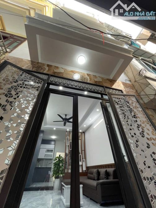 BÁN NHÀ TRƯƠNG ĐỊNH CỰC HIẾM, DT 38M x 5 TẦNG, NHỈNH 6 TỶ, ĐẦY ĐỦ TIỆN ÍCH, VỊ TRÍ ĐẸP - 1