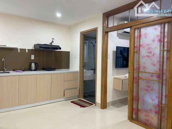 CĂN HỘ 8 TẦNG - DÒNG TIỀN 100TR - SÁT LÊ QUANG ĐẠO VÀ NGUYỄN VĂN THOẠI - GIÁ TỐT - 1