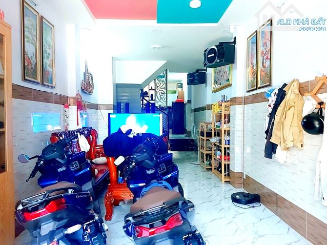Nhà 3 tầng bán.Mặt tiền đường Dương Khuê.DT gần 60 m2.Giá nhỉnh 7 tỏi.Q Tân Phú - 7