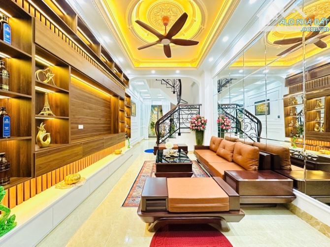Siêu phẩm Thịnh Quang, full nội thất, ngõ rộng, không quy hoạch, chào 8 tỷ 5 - 2
