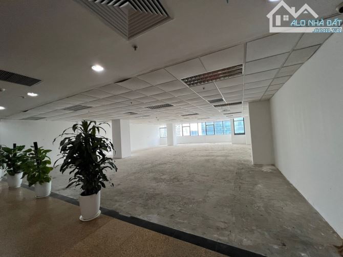 Cho thuê văn phòng 150m2 Trung Kính - Cầu Giấy - Hà Nội. Giá 30tr/tháng - 2