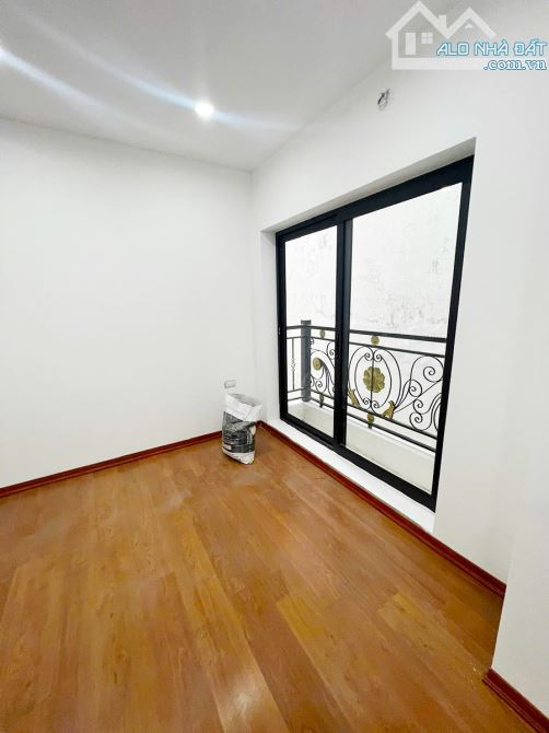 HIẾM-NHÀ NGHI TÀM ĐẸP BAN CÔNG THOÁNG, ĐI BỘ RA HỒ TÂY Ở SƯỚNG 32m2x5 TẦNG CHỈ 6,5 TỶ - 2