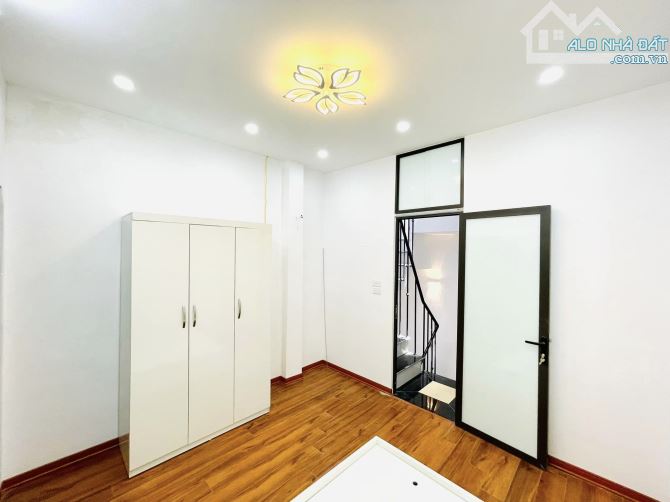 SIÊU ĐẸP - TÂN MAI - 22/28M2 - TRUNG TÂM - GẦN PHỐ - Ô TÔ GẦN - FULL TIỆN ÍCH - 3,15 TỶ. - 2