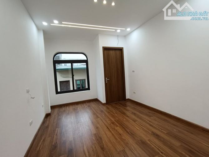 Cần bán nhà đẹp Nguyễn An Ninh phân lô ngõ thông thoáng thang máy 45/55m5 tầng 13,5 tỷ - 3