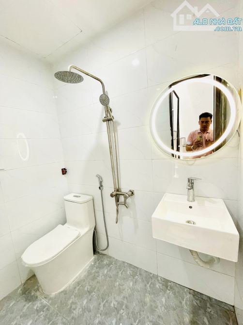SIÊU ĐẸP - TÂN MAI - 22/28M2 - TRUNG TÂM - GẦN PHỐ - Ô TÔ GẦN - FULL TIỆN ÍCH - 3,15 TỶ. - 3