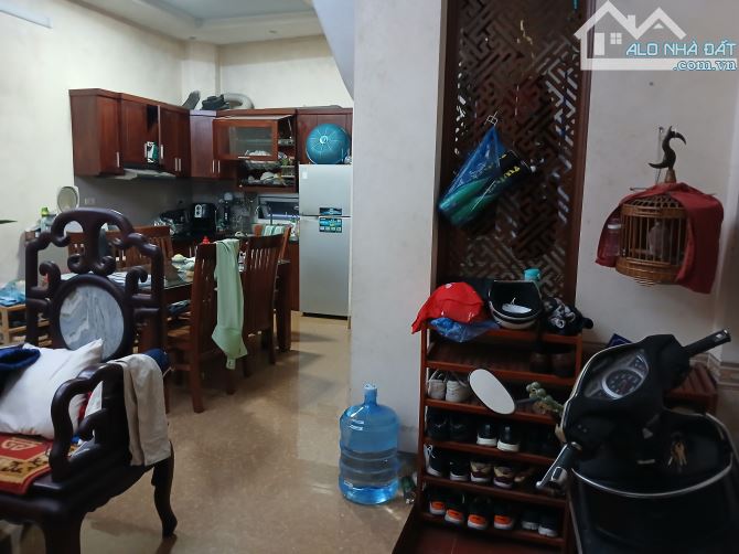 KHƯƠNG ĐÌNH- NHÀ 47M2- GIÁ 6,8 TỶ. - 3