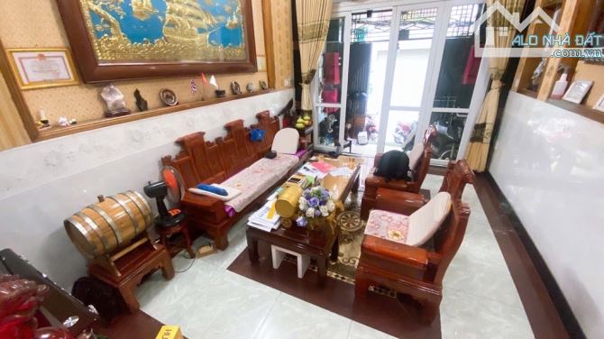 HIẾM CHỈ 8TỶ NHÀ ĐẸP 5 TẦNG HXH THÔNG TIỆN KINH DOANH NGAY EMART PHẦN HUY ÍCH P13 GÒ VẤP - 3