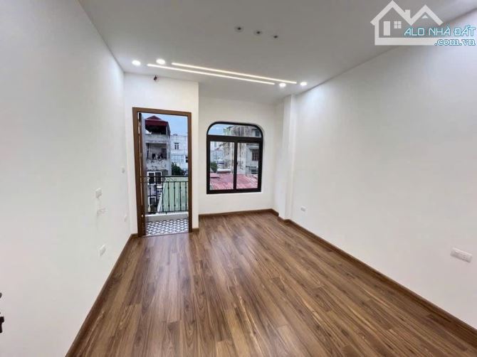 Cần bán nhà đẹp Nguyễn An Ninh phân lô ngõ thông thoáng thang máy 45/55m5 tầng 13,5 tỷ - 4